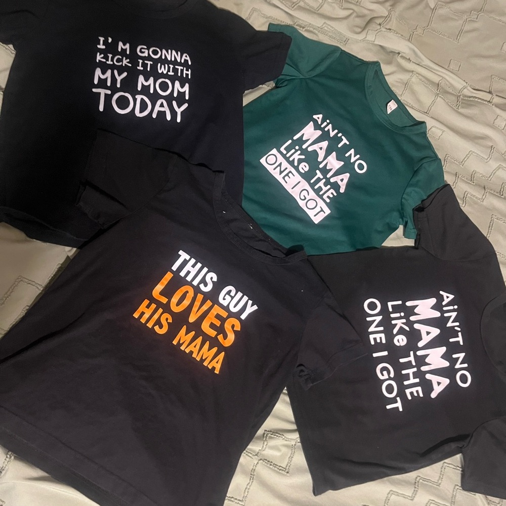 Kids' 'This Guy Loves His Mama' short Sleeve Tees - Black